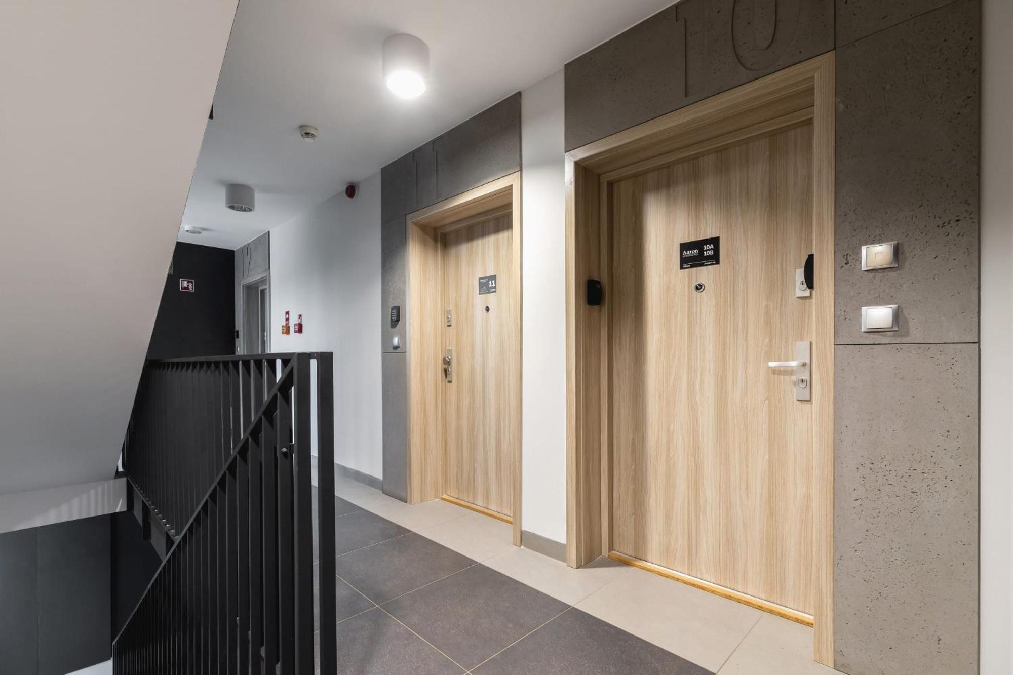Cracow Miodowa 42 Elegant By Renters Apartment Krakow